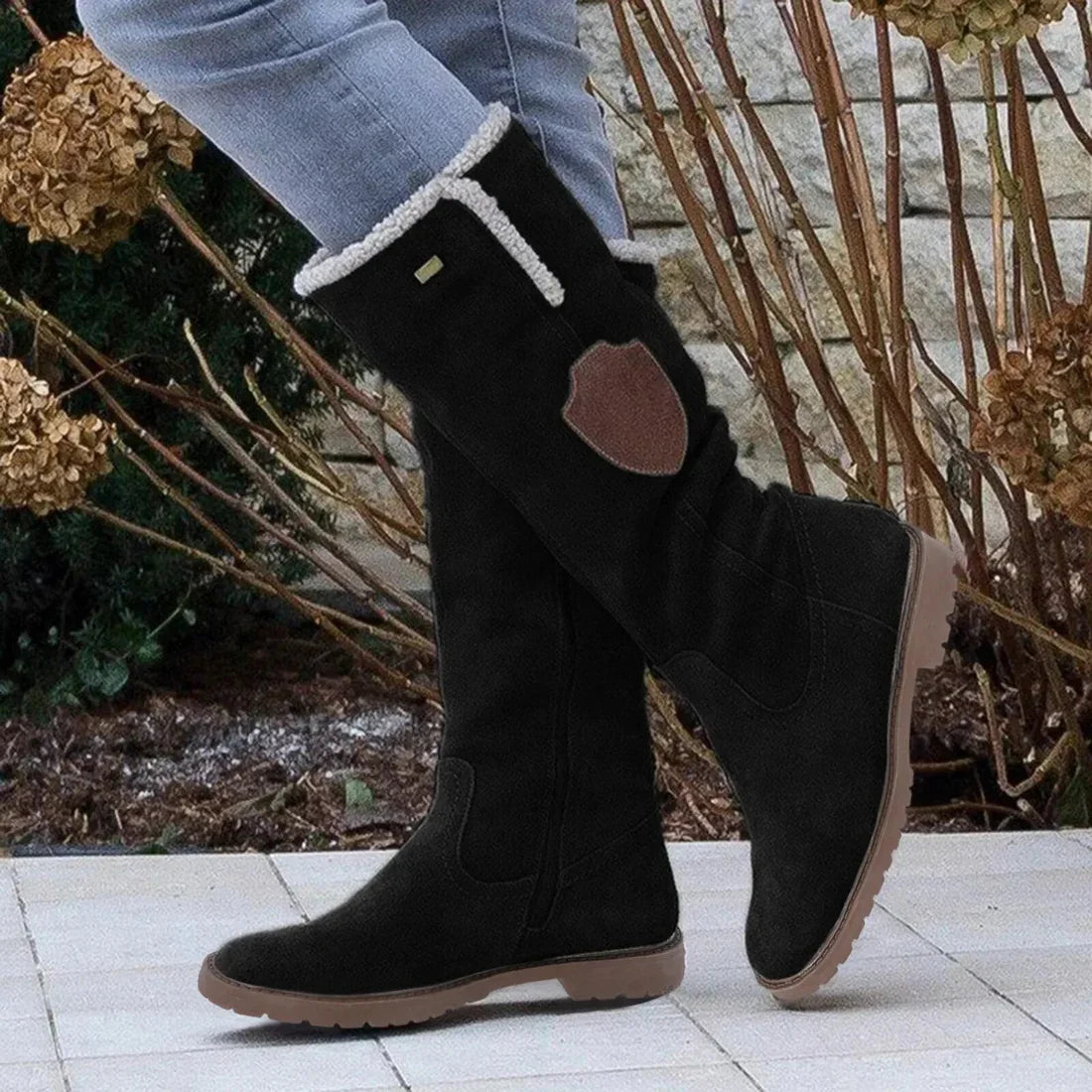 Kozaki damskie zimowe – detal cholewki