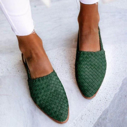 Mokasyny damskie – pasek slingback z klamerką
