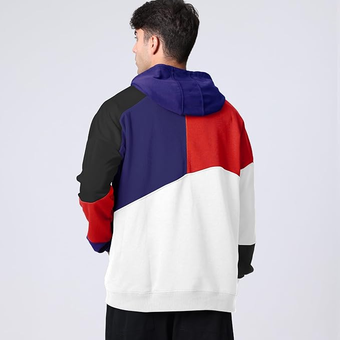 Bluza męska z kapturem – detal ściągacza