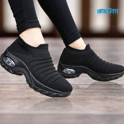 Sneakersy damskie – stylizacja