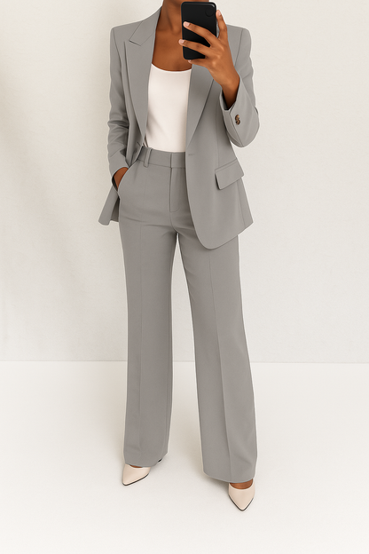 Damski komplet garniturowy – marynarka i spodnie, elegancki