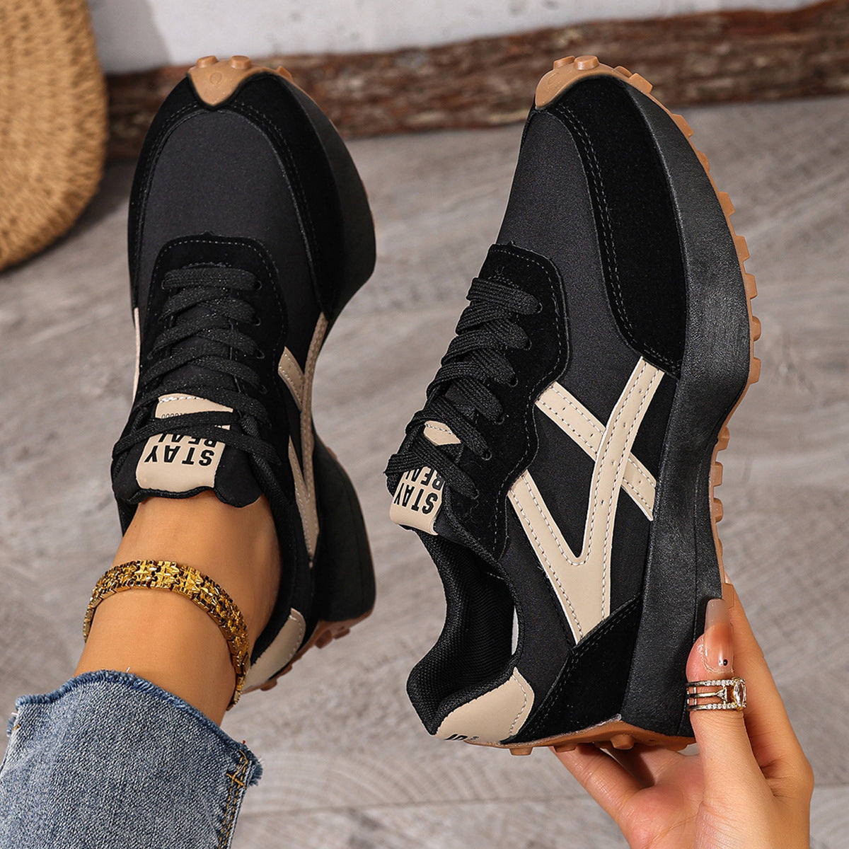 Lekkie sneakersy ortopedyczne damskie – wygodne, z amortyzacją