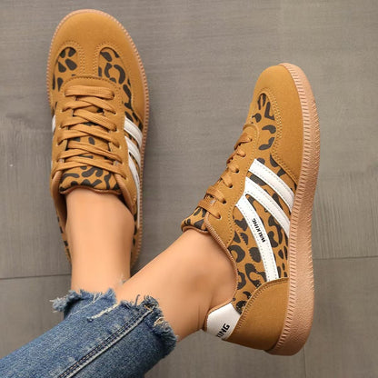 Zamszowe sneakersy ortopedyczne damskie – szeroka stopa, wygodne