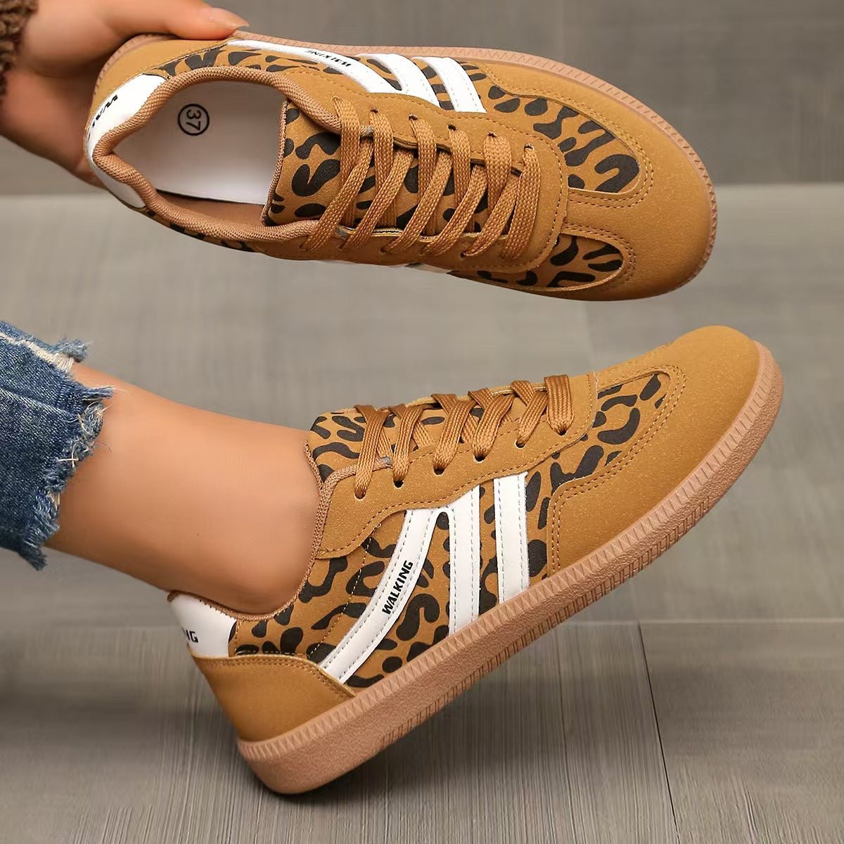 Zamszowe sneakersy ortopedyczne damskie – szeroka stopa, wygodne