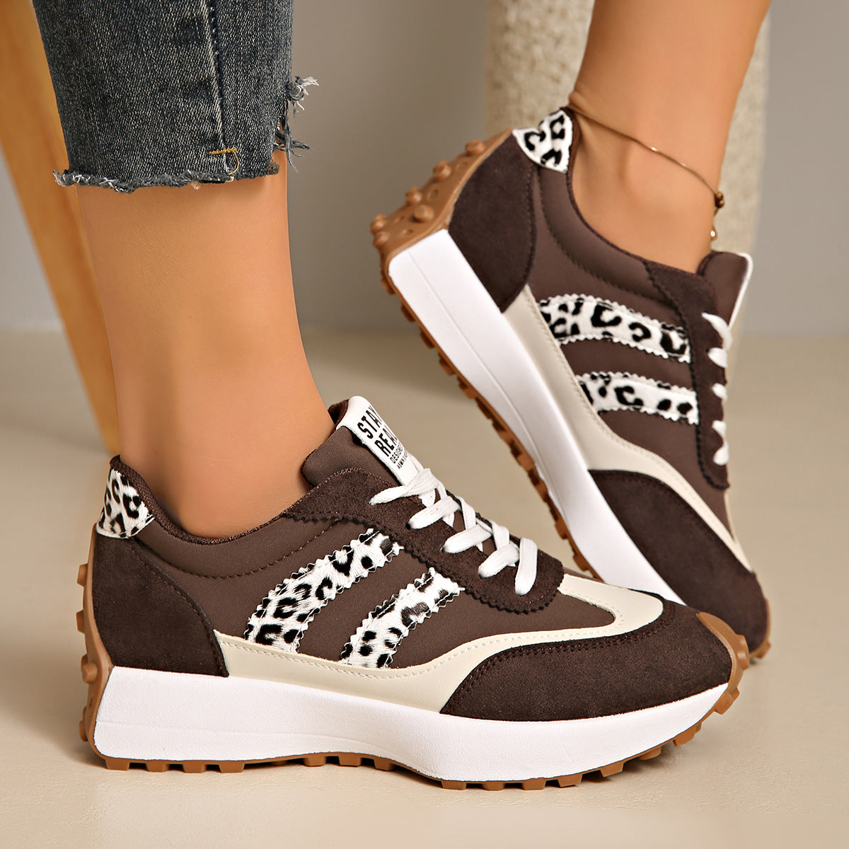 Lekkie sneakersy ortopedyczne damskie – wygodne, z amortyzacją