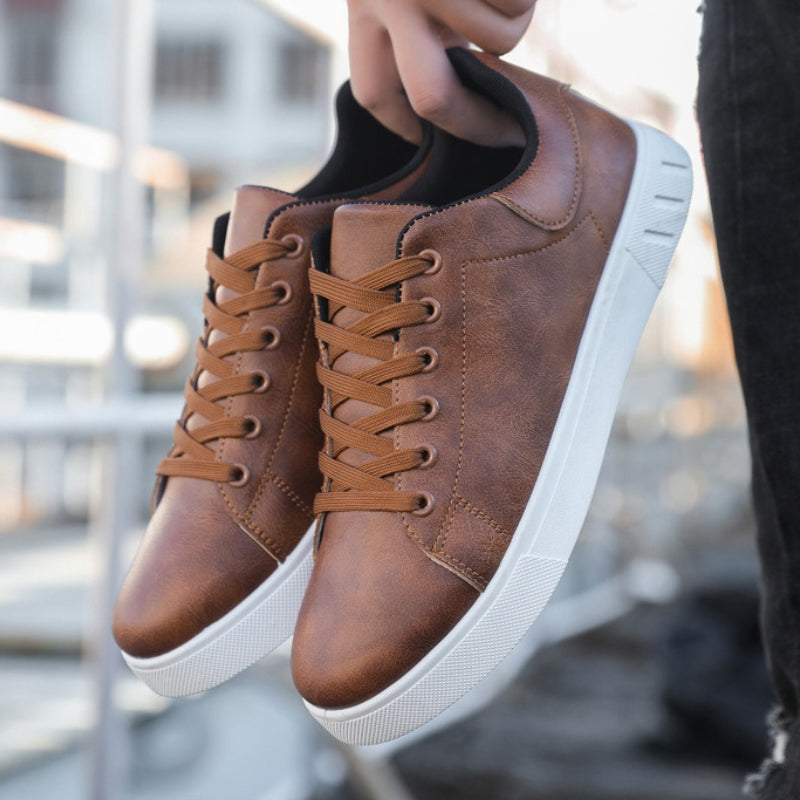 Sneakersy męskie – głęboka czerń