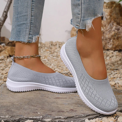 Buty wsuwane – dziergana cholewka, zabudowane