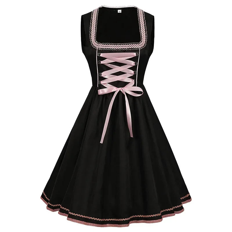 Sukienka dirndl w kwiaty – detal wzoru