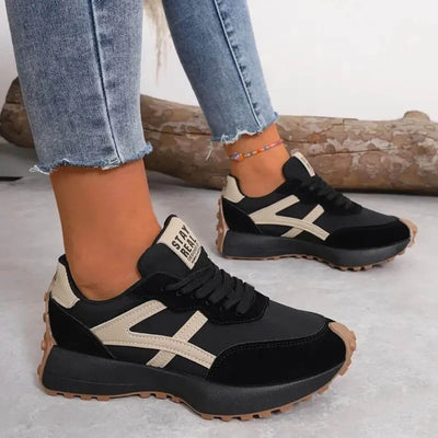 Sneakersy – profilowana cholewka, sznurowane, komfortowe