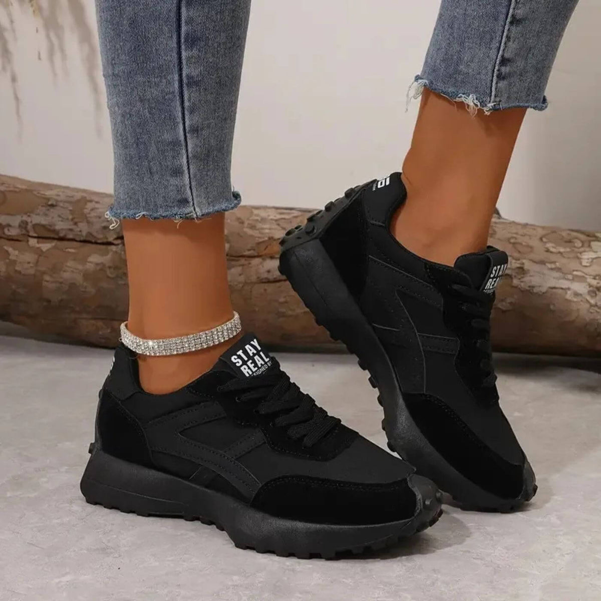 Sneakersy damskie sznurowane – profil