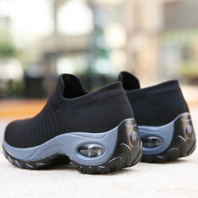 Sneakersy damskie – zbliżenie