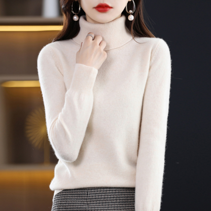 Sweter damski z golfem – kremowy