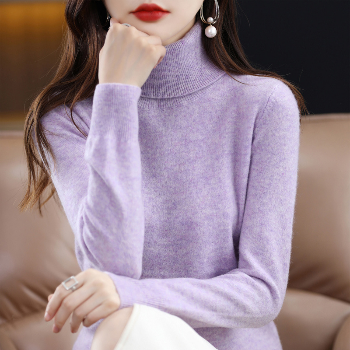 Sweter damski z golfem – liliowy